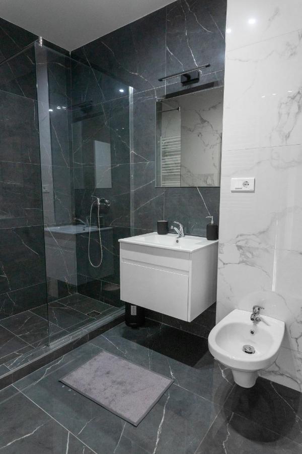 Central David Residence 2 Брашов Екстериор снимка